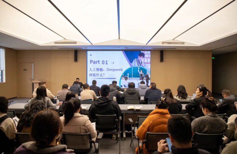 公开信息按发布时间滚动