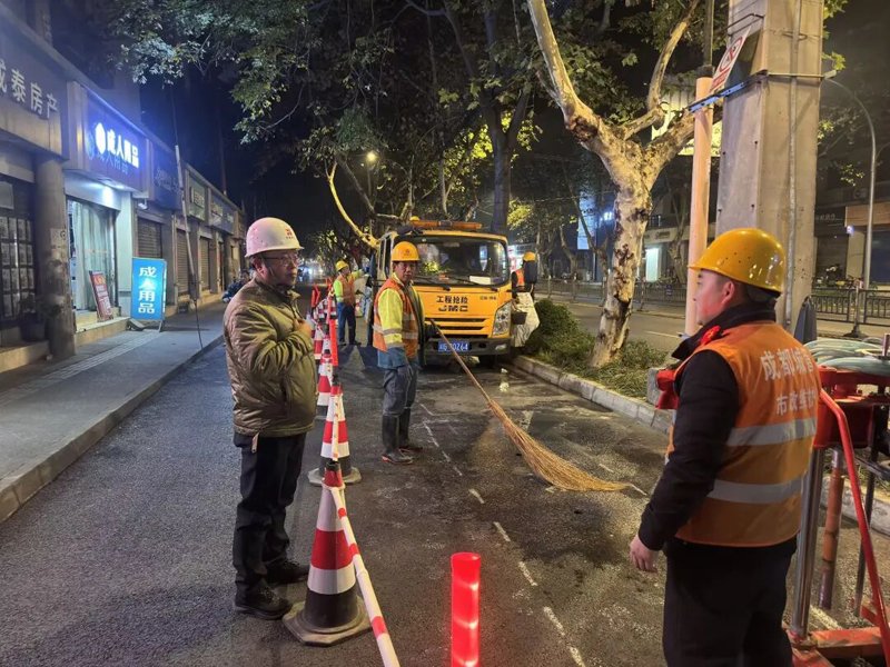 那纹路里藏着无数个日夜的牵挂与坚守