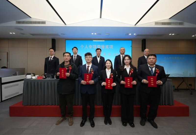 奋力谱写成都市政建设